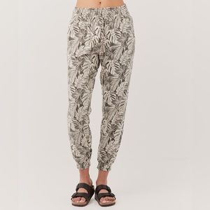 Pact - Grape Leaf Palms Revive Beach Jogger